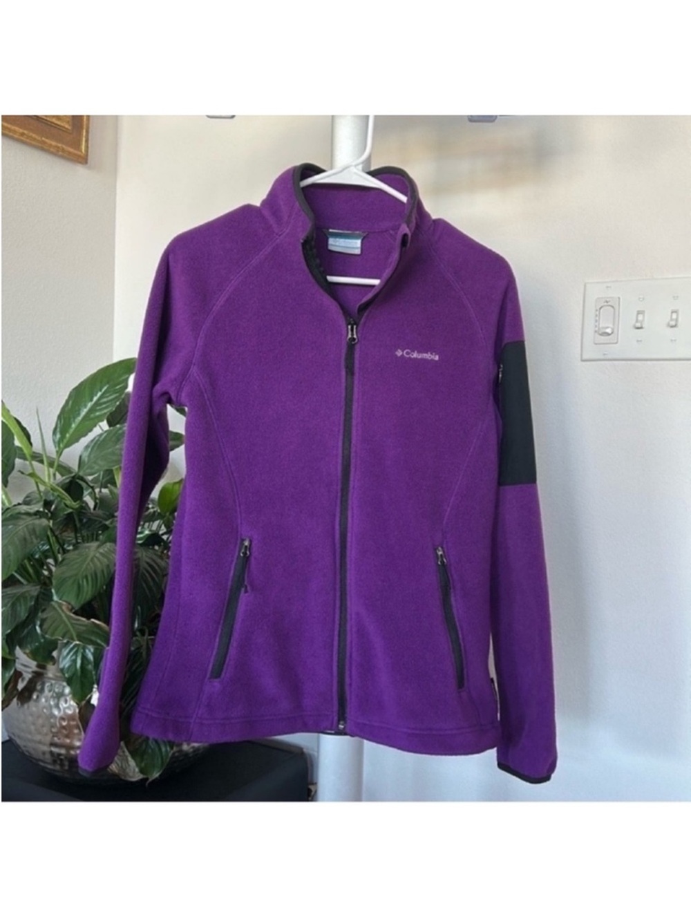 Columbia Polar Fleece Full zip Jacket Sz S Purple Black Fitted Front Pockets